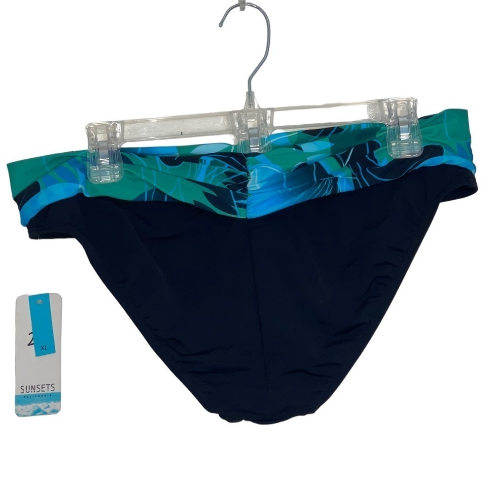 NWT- Sunsets California bathing suit bottoms. Size XL New-old stock.